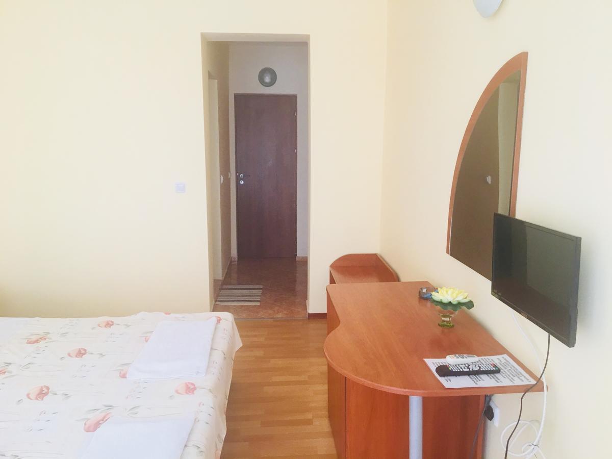 Hotel Elmaz Lozenets Bagian luar foto