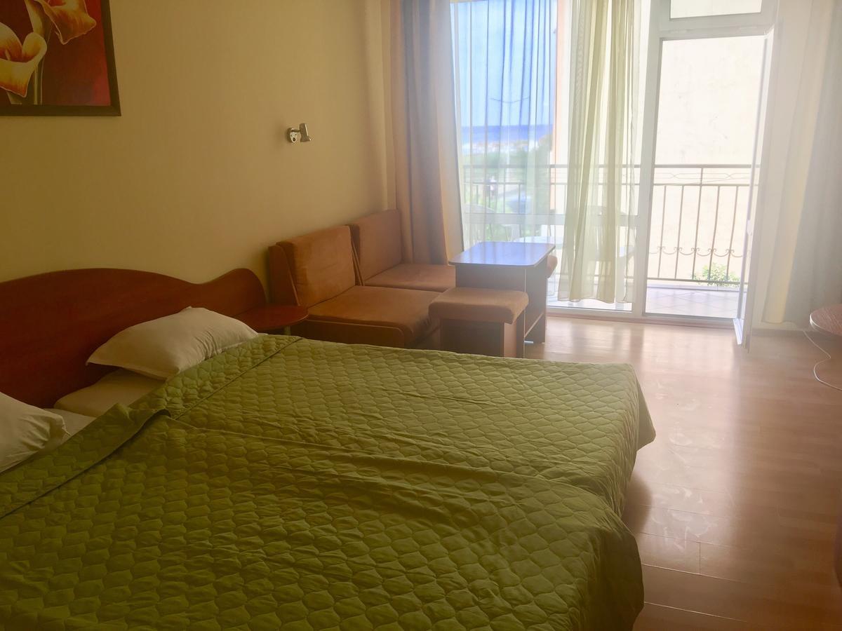 Hotel Elmaz Lozenets Bagian luar foto