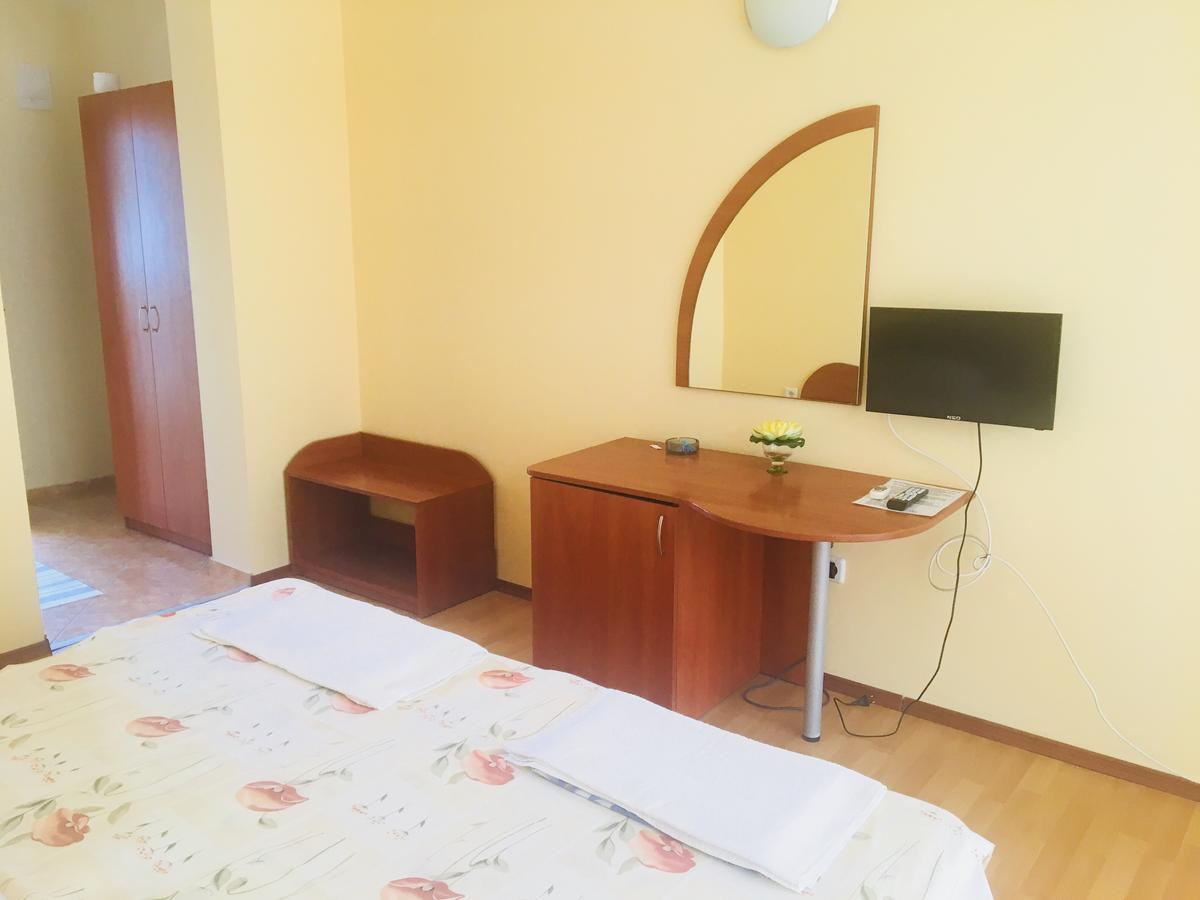 Hotel Elmaz Lozenets Bagian luar foto