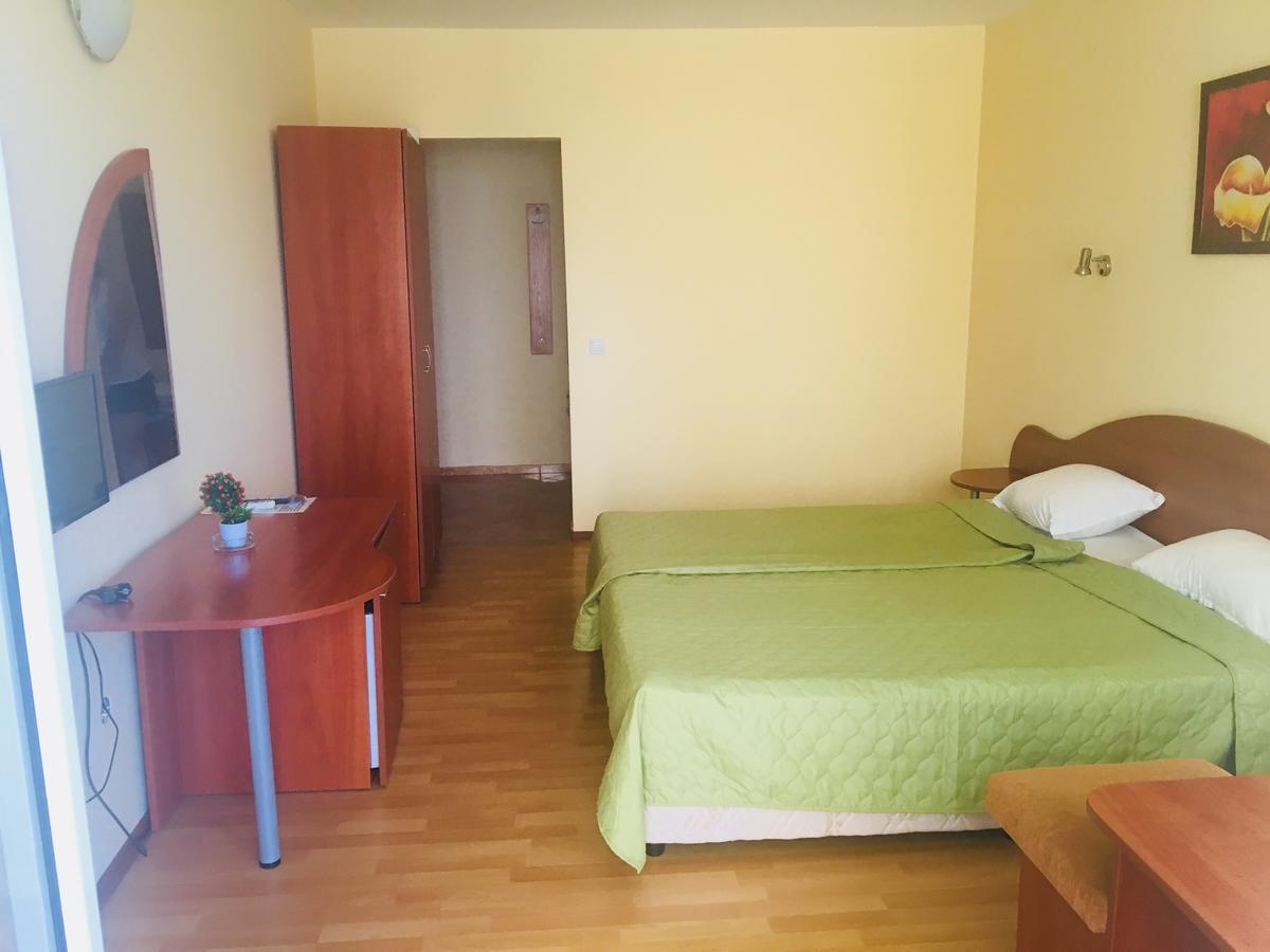 Hotel Elmaz Lozenets Bagian luar foto